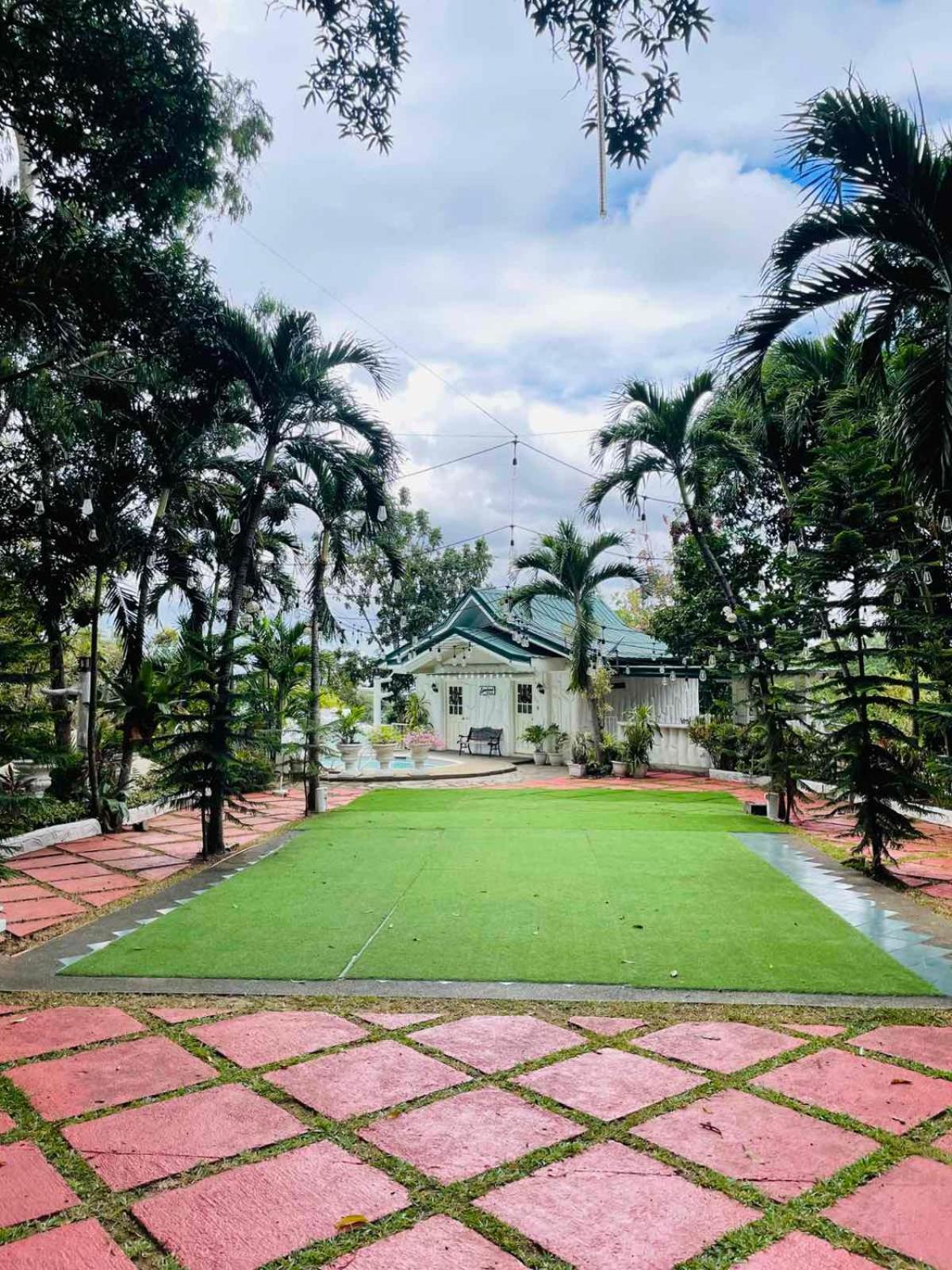 Loreland Farm Resort Антиполо Экстерьер фото
